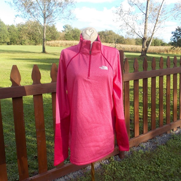 The North Face Tops - The North Face 1/4 Zip Pullover Size Large